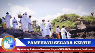 Berita Video : Pamehayu Segara Kertih, Pelayan Umat Ngaturang Pakelem Bersama Kepala BPKAD Kabupaten Jembrana Dan Camat Pekutatan