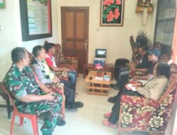 Babinsa Mengikuti Rapat Koordinasi Penanganan Kasus Gigitan Hewan Penular Rabies Melalui Zoom Meetting