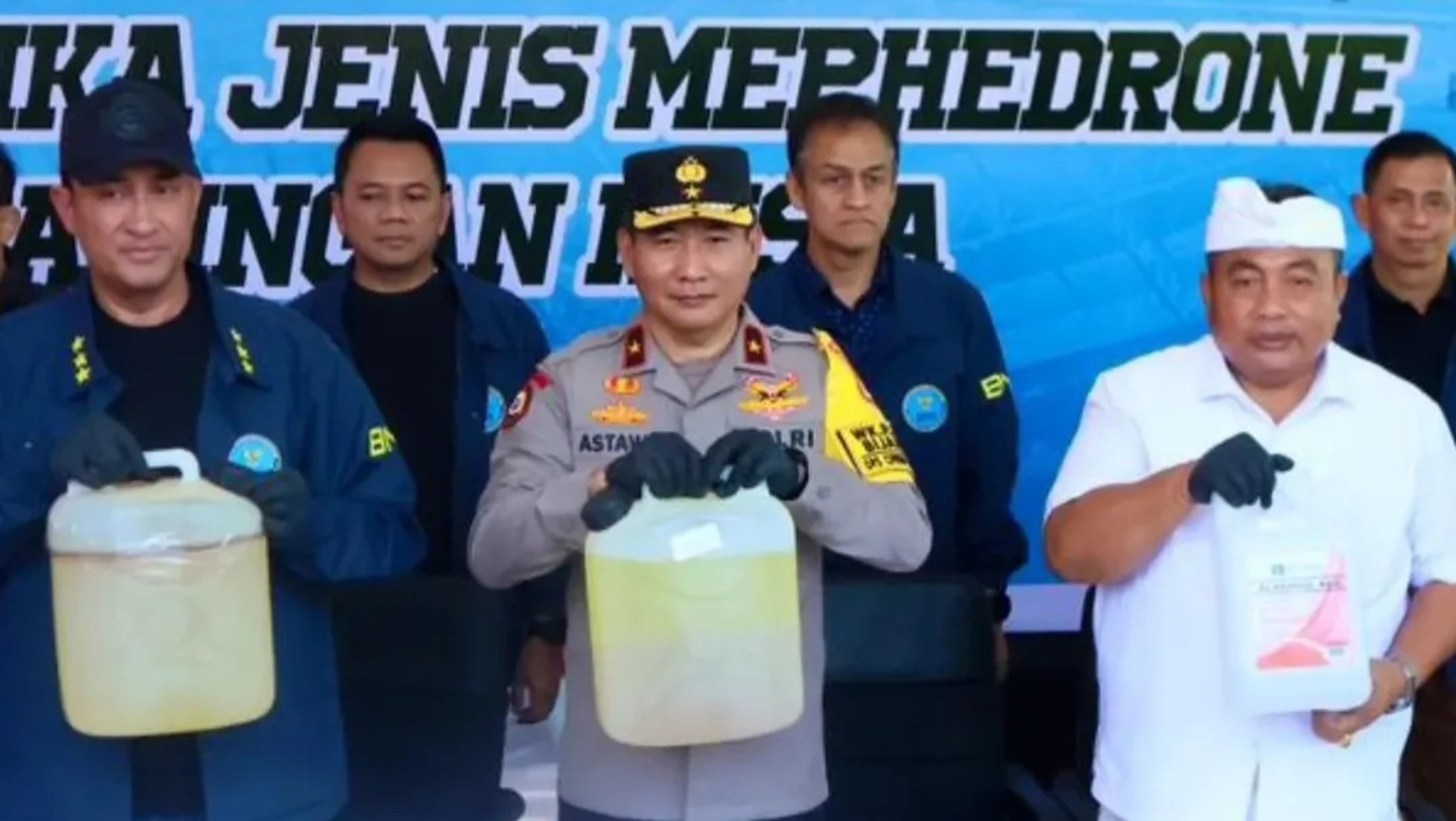 BNN Bongkar Pabrik Narkoba Internasional di Bali: Dua WN Rusia Diringkus, Lab Rahasia di Villa Gianyar Produksi Mephedrone Senilai Rp43,8 Miliar