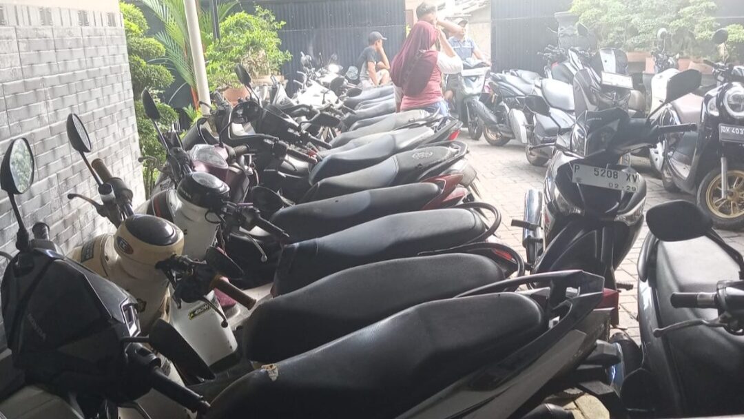 Dugaan Gudang Pegadaian Bodong dan Jual Beli STNK di Banyuwangi: Nama Rosidi Disorot, Aroma “Atensi” dan Mandeknya Penanganan Kasus Dipertanyakan