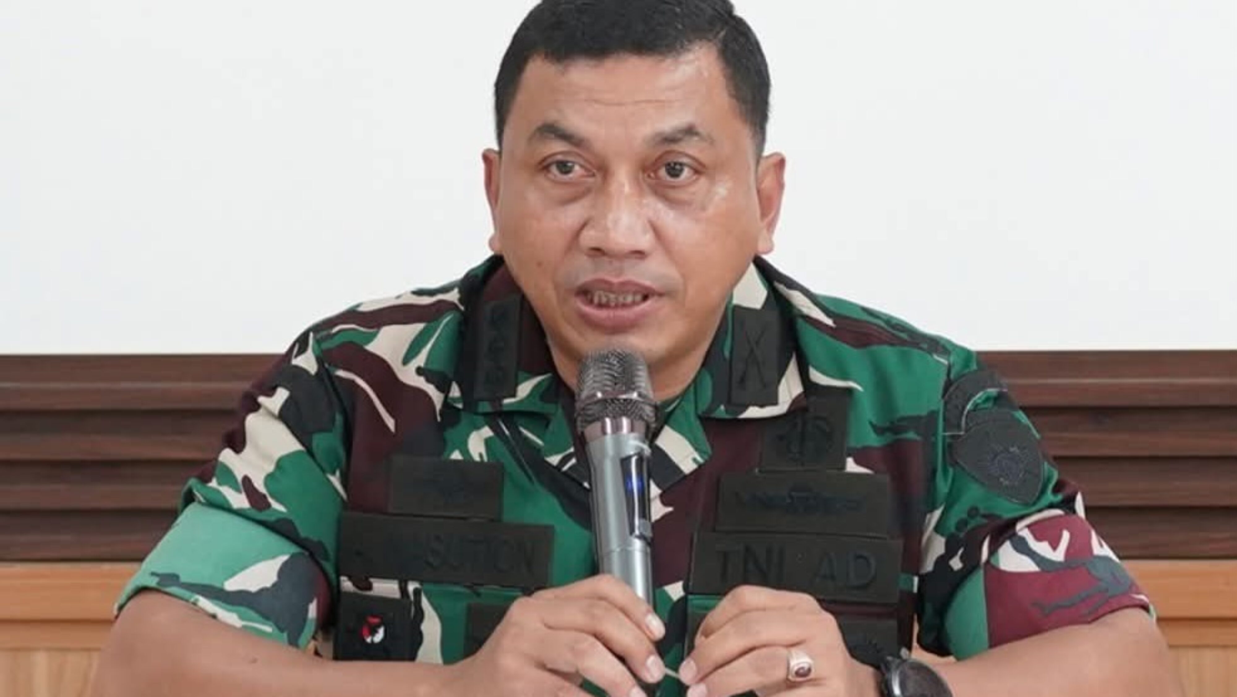 Kapendam Udayana Luruskan Fakta Insiden TNI–Brimob di Manggarai Barat