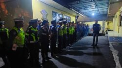 Wakapolres Badung Pimpin Apel Patroli Malam Minggu, Perketat Pengawasan Cegah Kejahatan dan Pelanggaran Lalu Lintas di Kuta Utara