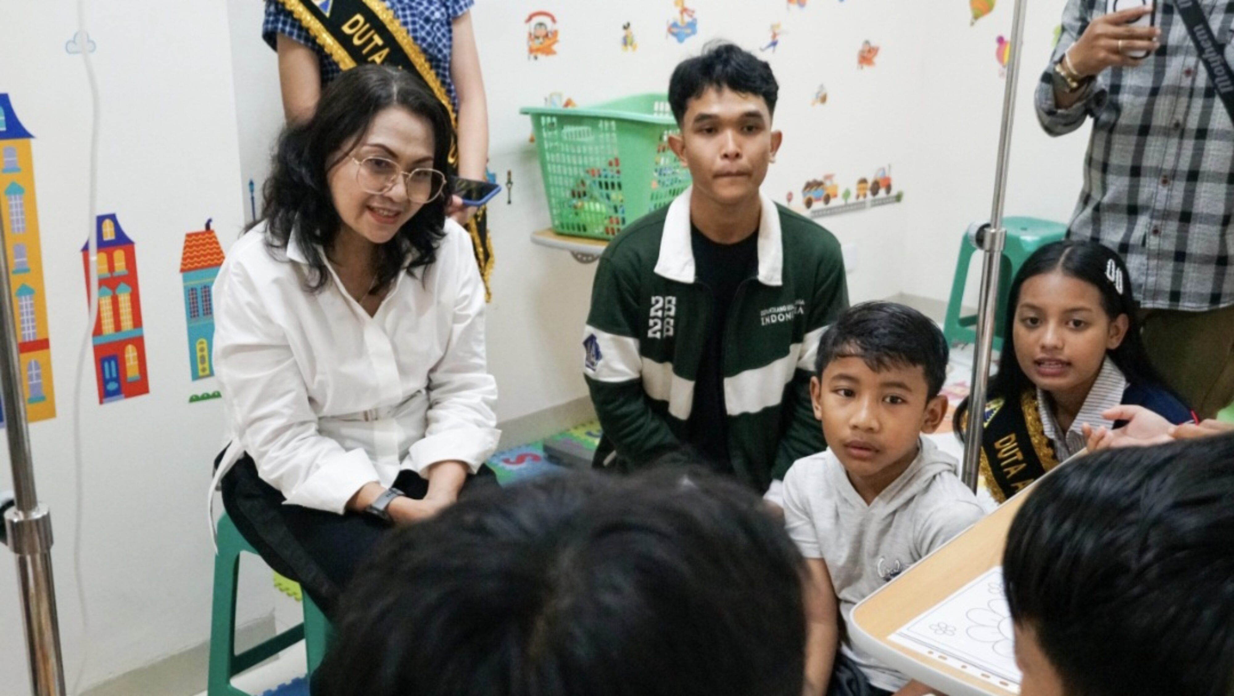 TP PKK Badung Hadirkan Keceriaan bagi Pasien Anak Lewat Program CEMARA di RSD Mangusada