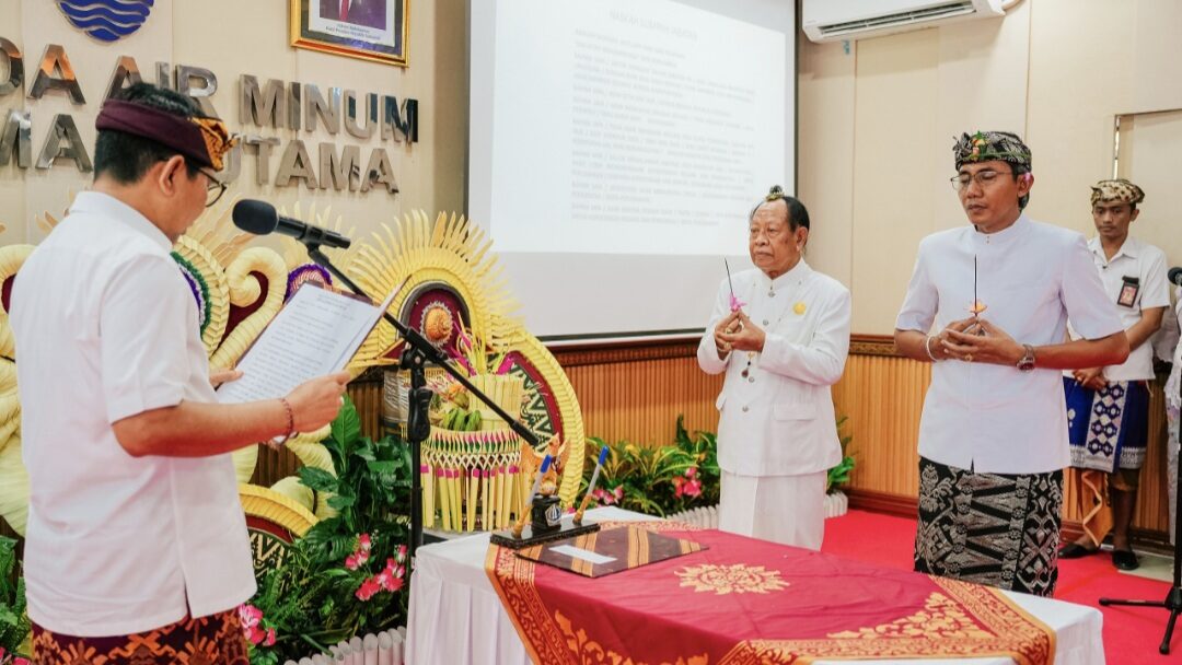 Lantik Direktur Umum Perumda Tirta Mangutama, Bupati Adi Arnawa Tekankan Inovasi untuk Perkuat Layanan Air Bersih