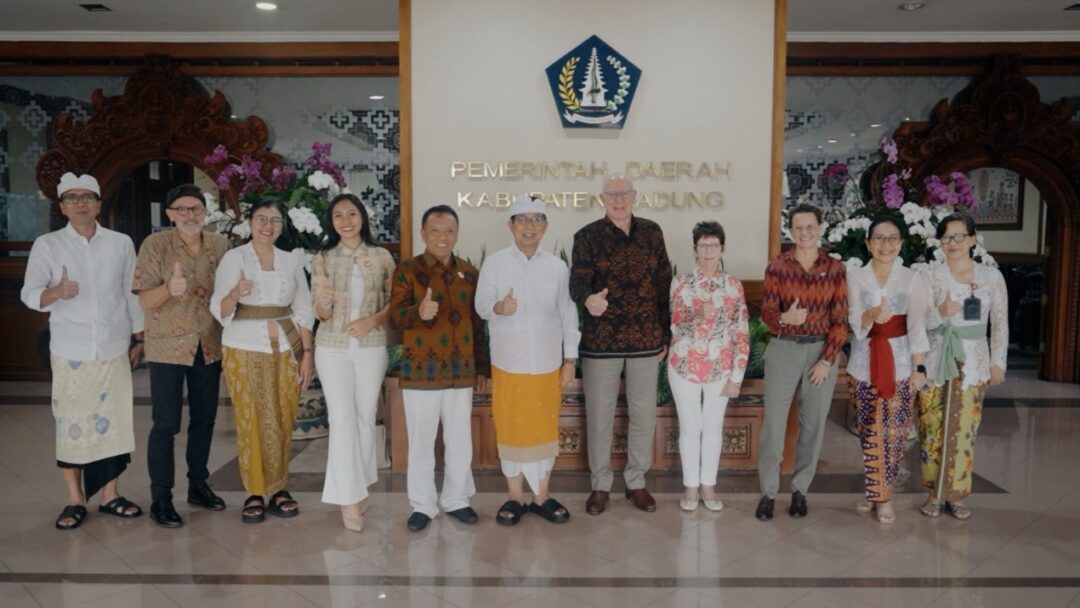 Bupati Adi Arnawa Terima Audiensi Mantan Gubernur Jenderal Australia, Perkuat Sinergi Wujudkan Pariwisata Badung Berkualitas dan Berkelanjutan