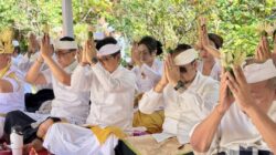 Bupati Adi Arnawa dan Wabup Bagus Alit Hadiri Tawur Balik Sumpah Agung di Pura Luhur Uluwatu, Tegaskan Komitmen Lestarikan Adat, Agama, dan Budaya