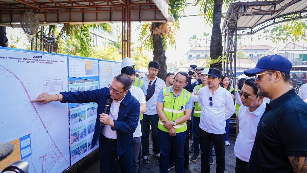 Bupati Adi Arnawa dan Wabup Bagus Alit Sucipta Tinjau Proyek Strategis Pengendali Banjir, Percepat Penanganan Kawasan Kuta