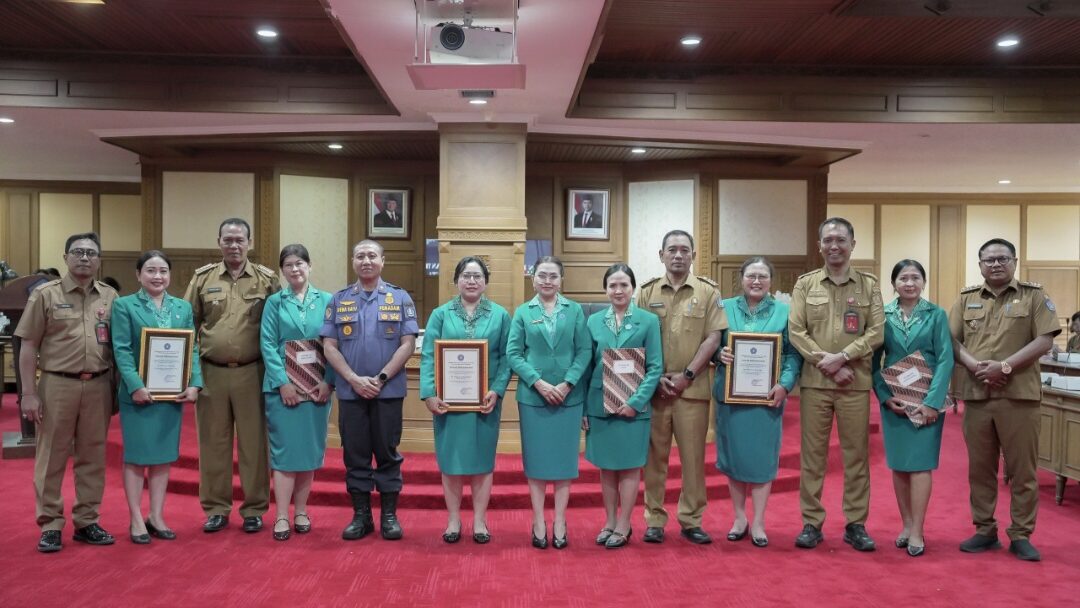 Rasniathi Adi Arnawa Lantik Ketua TP PKK Tiga Kecamatan, Tekankan Sinergi dan Inovasi untuk Kesejahteraan Keluarga