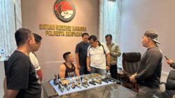 Penggerebekan Mengejutkan di Denpasar, Polisi Bongkar Dugaan Sarang Narkoba dan Temukan Senpi Rakitan serta Amunisi