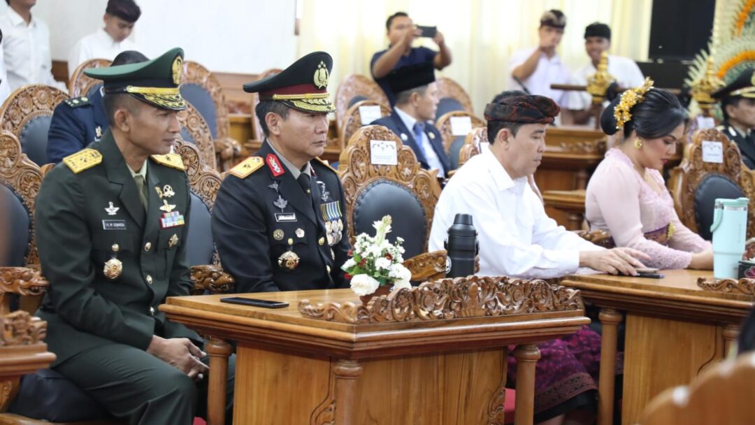 Wakapolda Hadiri Paripurna DPRD: Sinergi Jadi Kunci Jaga Pulau Dewata