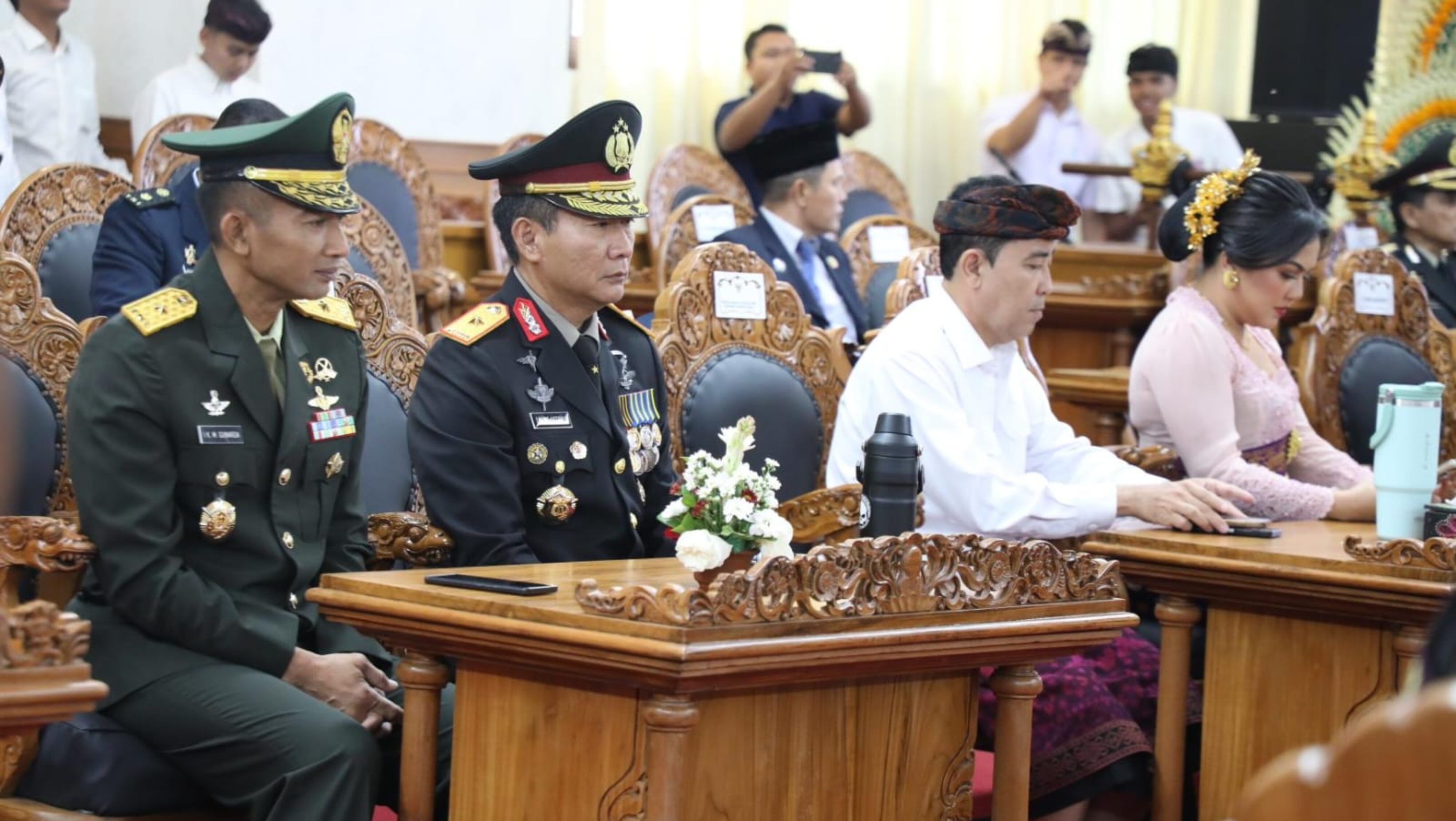 Wakapolda Hadiri Paripurna DPRD: Sinergi Jadi Kunci Jaga Pulau Dewata