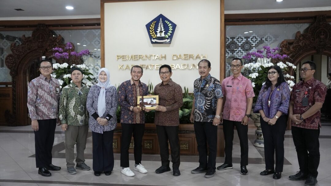 PLN ES Perkuat Kelistrikan Fasilitas Pengelolaan Sampah, Bupati Adi Arnawa Apresiasi Dukungan untuk Badung