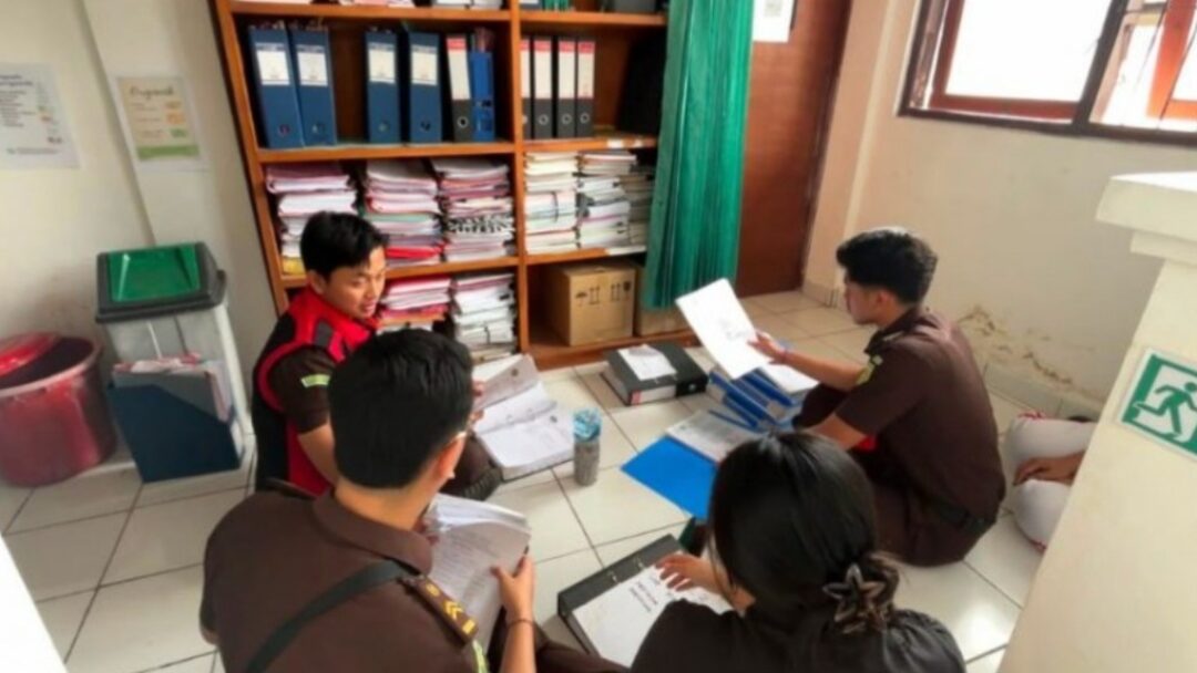 Jaksa Geledah Dinkes Tabanan, Anggaran BBM, Pelumas hingga Makan-Minum 2023–2025 Dibidik