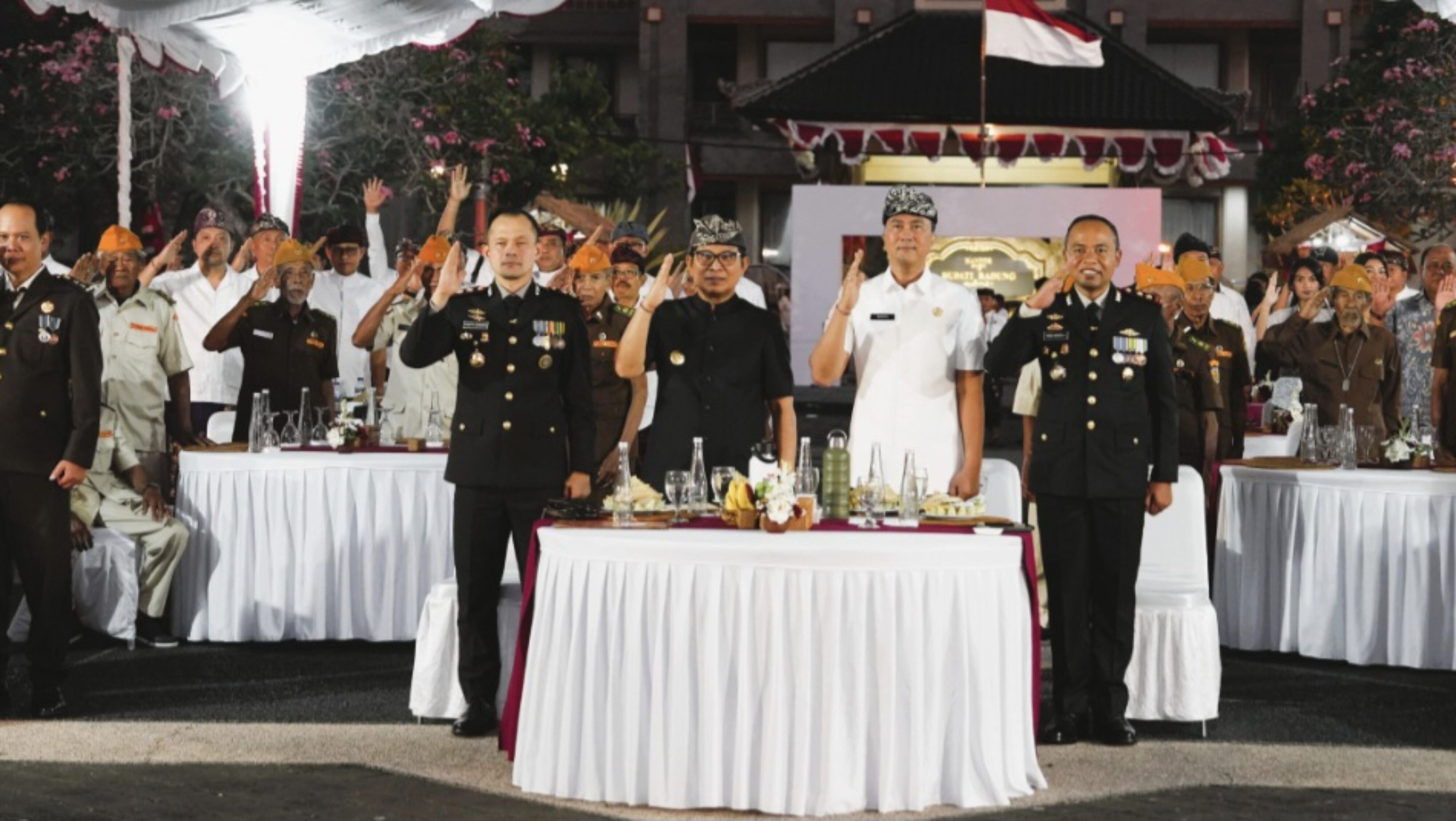 Syukuran HUT Ke-81 Kemerdekaan RI, Bupati Adi Arnawa Apresiasi Veteran dan Paskibraka