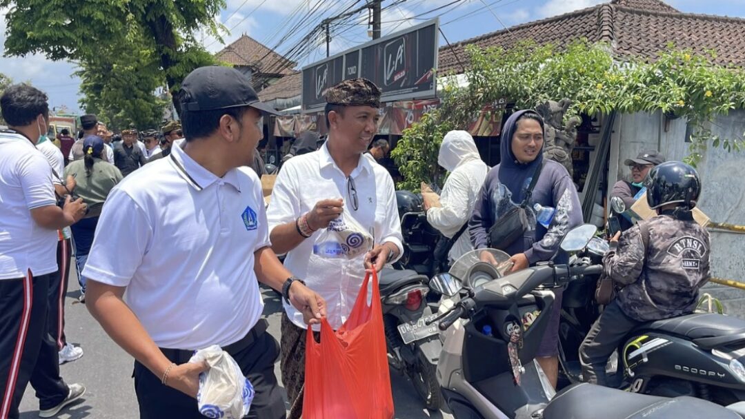 Pemkab Badung Distribusikan Logistik di 38 SPBU