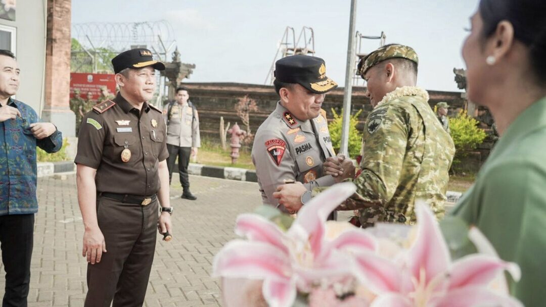 Kapolda Bali Sambut Pangdam IX/Udayana Baru, Sinergi TNI-Polri Semakin Kokoh Jaga Pulau Dewata