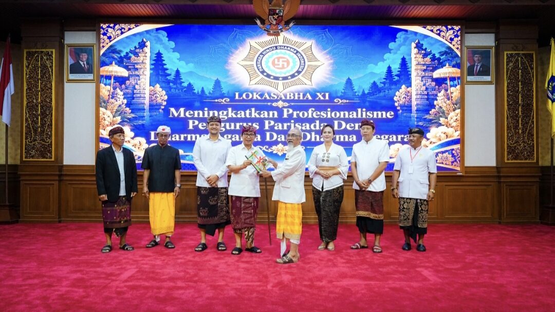 Buka Lokasabha XI, Bupati Ingatkan PHDI Badung Menjaga Persatuan dan Solidaritas Umat